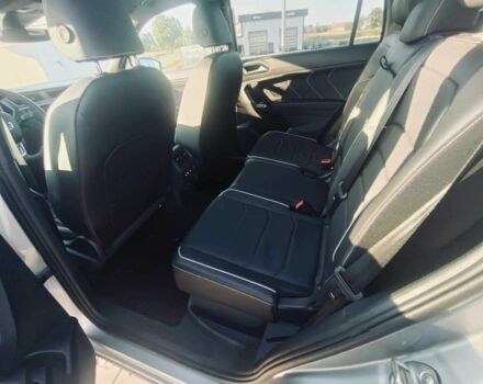 Сірий Фольксваген Тігуан, об'ємом двигуна 2 л та пробігом 11 тис. км за 20300 $, фото 7 на Automoto.ua