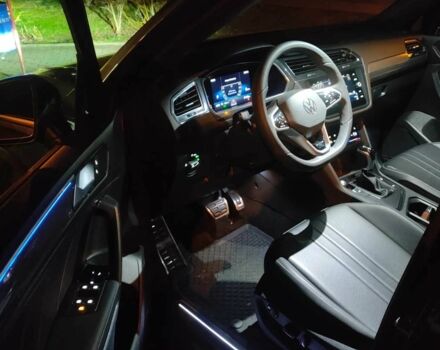 Сірий Фольксваген Тігуан, об'ємом двигуна 2 л та пробігом 30 тис. км за 25000 $, фото 15 на Automoto.ua