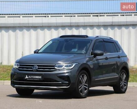 Сірий Фольксваген Тігуан, об'ємом двигуна 1.97 л та пробігом 14 тис. км за 41000 $, фото 2 на Automoto.ua