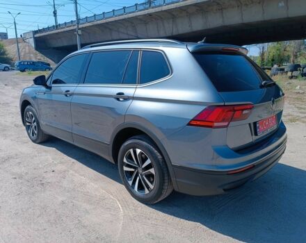 Серый Фольксваген Тигуан, объемом двигателя 2 л и пробегом 93 тыс. км за 23333 $, фото 2 на Automoto.ua