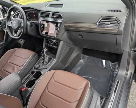 Сірий Фольксваген Тігуан, об'ємом двигуна 2 л та пробігом 26 тис. км за 21200 $, фото 8 на Automoto.ua