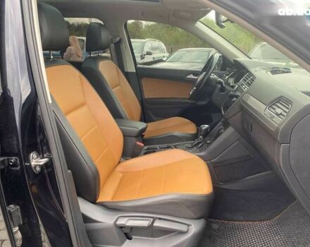 Сірий Фольксваген Тігуан, об'ємом двигуна 2 л та пробігом 131 тис. км за 19500 $, фото 23 на Automoto.ua