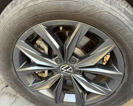 Серый Фольксваген Тигуан, объемом двигателя 1.98 л и пробегом 60 тыс. км за 28300 $, фото 12 на Automoto.ua