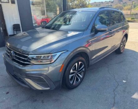 Сірий Фольксваген Тігуан, об'ємом двигуна 2 л та пробігом 19 тис. км за 16500 $, фото 2 на Automoto.ua