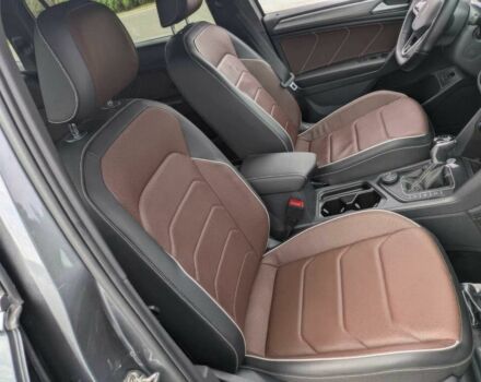 Сірий Фольксваген Тігуан, об'ємом двигуна 2 л та пробігом 26 тис. км за 21200 $, фото 9 на Automoto.ua