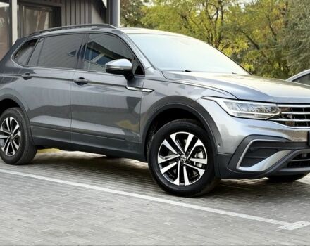 Серый Фольксваген Тигуан, объемом двигателя 2 л и пробегом 55 тыс. км за 21300 $, фото 4 на Automoto.ua