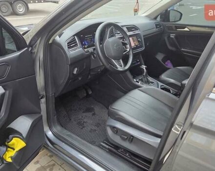 Серый Фольксваген Тигуан, объемом двигателя 1.98 л и пробегом 106 тыс. км за 23000 $, фото 1 на Automoto.ua