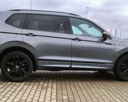 Сірий Фольксваген Тігуан, об'ємом двигуна 2 л та пробігом 30 тис. км за 25000 $, фото 6 на Automoto.ua