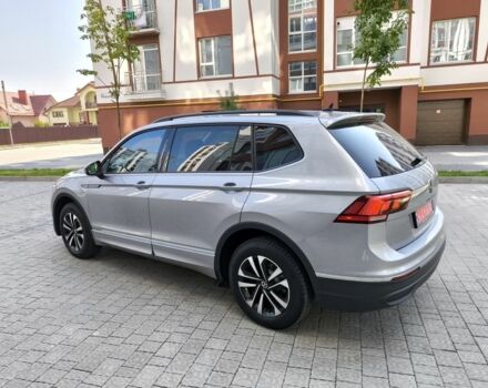 Серый Фольксваген Тигуан, объемом двигателя 2 л и пробегом 239 тыс. км за 20500 $, фото 3 на Automoto.ua