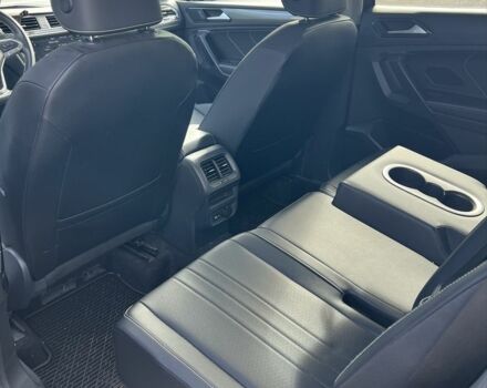 Серый Фольксваген Тигуан, объемом двигателя 2 л и пробегом 15 тыс. км за 22500 $, фото 5 на Automoto.ua