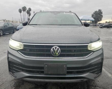 Серый Фольксваген Тигуан, объемом двигателя 2 л и пробегом 144 тыс. км за 8600 $, фото 4 на Automoto.ua