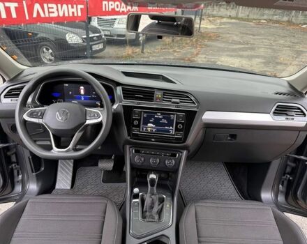 Серый Фольксваген Тигуан, объемом двигателя 2 л и пробегом 95 тыс. км за 22999 $, фото 9 на Automoto.ua