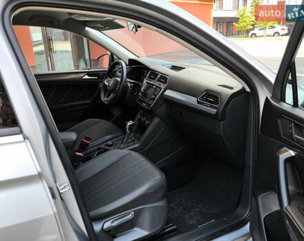 Серый Фольксваген Тигуан, объемом двигателя 1.98 л и пробегом 239 тыс. км за 20700 $, фото 20 на Automoto.ua