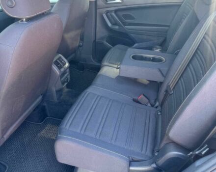 Сірий Фольксваген Тігуан, об'ємом двигуна 2 л та пробігом 19 тис. км за 16500 $, фото 8 на Automoto.ua