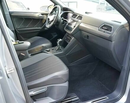 Серый Фольксваген Тигуан, объемом двигателя 2 л и пробегом 13 тыс. км за 8900 $, фото 10 на Automoto.ua