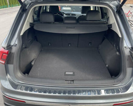 Серый Фольксваген Тигуан, объемом двигателя 1.98 л и пробегом 81 тыс. км за 24700 $, фото 24 на Automoto.ua