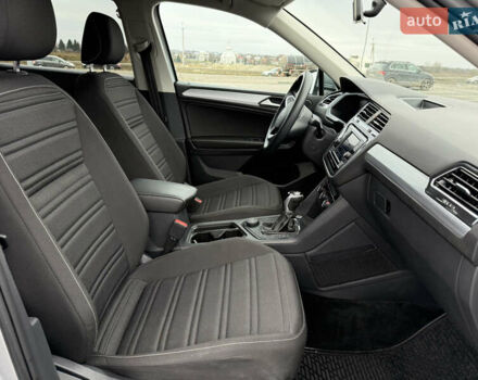 Сірий Фольксваген Тігуан, об'ємом двигуна 1.98 л та пробігом 67 тис. км за 24900 $, фото 10 на Automoto.ua