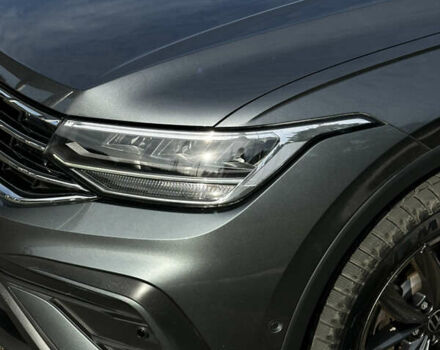 Серый Фольксваген Тигуан, объемом двигателя 1.97 л и пробегом 199 тыс. км за 32500 $, фото 4 на Automoto.ua