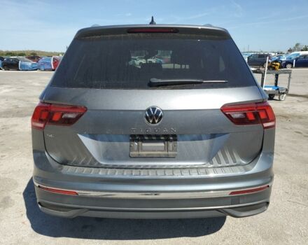 Серый Фольксваген Тигуан, объемом двигателя 2 л и пробегом 29 тыс. км за 15900 $, фото 4 на Automoto.ua