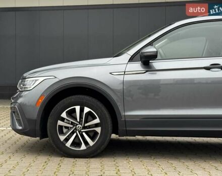 Серый Фольксваген Тигуан, объемом двигателя 2 л и пробегом 50 тыс. км за 22900 $, фото 4 на Automoto.ua