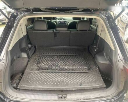 Сірий Фольксваген Тігуан, об'ємом двигуна 2 л та пробігом 131 тис. км за 19500 $, фото 25 на Automoto.ua