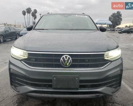 Серый Фольксваген Тигуан, объемом двигателя 2 л и пробегом 144 тыс. км за 8600 $, фото 4 на Automoto.ua