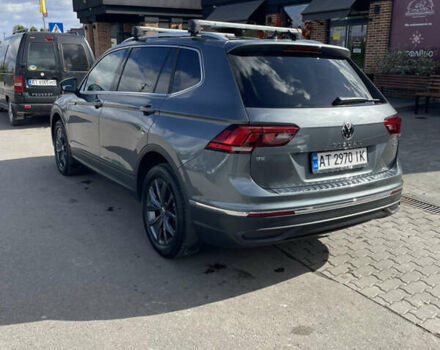 Серый Фольксваген Тигуан, объемом двигателя 1.98 л и пробегом 81 тыс. км за 24700 $, фото 2 на Automoto.ua