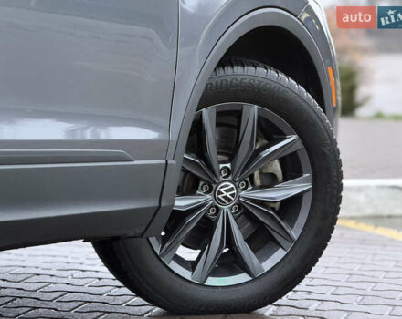 Серый Фольксваген Тигуан, объемом двигателя 1.98 л и пробегом 69 тыс. км за 23450 $, фото 20 на Automoto.ua