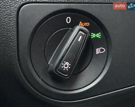 Серый Фольксваген Тигуан, объемом двигателя 2 л и пробегом 50 тыс. км за 22900 $, фото 26 на Automoto.ua