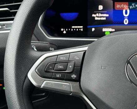 Серый Фольксваген Тигуан, объемом двигателя 2 л и пробегом 50 тыс. км за 22900 $, фото 19 на Automoto.ua