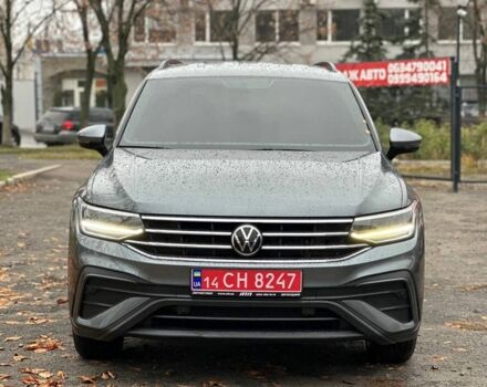 Серый Фольксваген Тигуан, объемом двигателя 2 л и пробегом 95 тыс. км за 22999 $, фото 1 на Automoto.ua