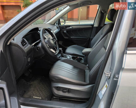 Серый Фольксваген Тигуан, объемом двигателя 1.98 л и пробегом 239 тыс. км за 20700 $, фото 30 на Automoto.ua