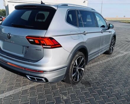 Сірий Фольксваген Тігуан, об'ємом двигуна 2 л та пробігом 11 тис. км за 20300 $, фото 3 на Automoto.ua