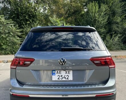 Серый Фольксваген Тигуан, объемом двигателя 2 л и пробегом 15 тыс. км за 22500 $, фото 3 на Automoto.ua