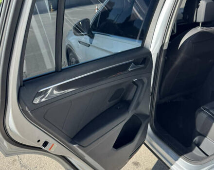 Сірий Фольксваген Тігуан, об'ємом двигуна 1.97 л та пробігом 15 тис. км за 39500 $, фото 32 на Automoto.ua