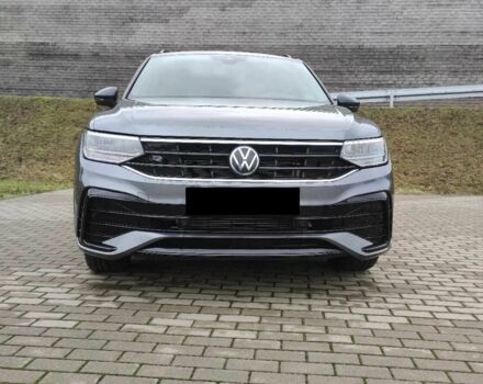 Сірий Фольксваген Тігуан, об'ємом двигуна 2 л та пробігом 30 тис. км за 25000 $, фото 1 на Automoto.ua