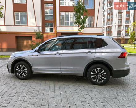 Серый Фольксваген Тигуан, объемом двигателя 1.98 л и пробегом 239 тыс. км за 20700 $, фото 3 на Automoto.ua