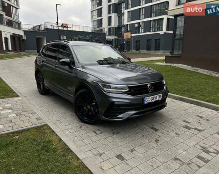 Серый Фольксваген Тигуан, объемом двигателя 1.98 л и пробегом 32 тыс. км за 29500 $, фото 6 на Automoto.ua