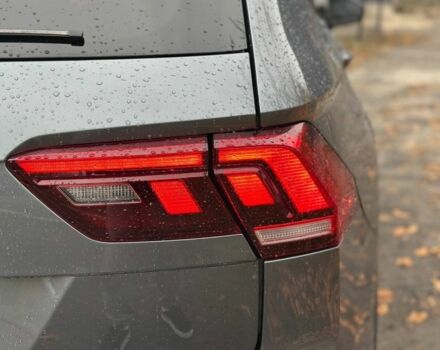 Серый Фольксваген Тигуан, объемом двигателя 2 л и пробегом 95 тыс. км за 22999 $, фото 23 на Automoto.ua