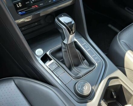 Серый Фольксваген Тигуан, объемом двигателя 2 л и пробегом 16 тыс. км за 16500 $, фото 10 на Automoto.ua