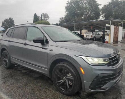 Серый Фольксваген Тигуан, объемом двигателя 2 л и пробегом 144 тыс. км за 8600 $, фото 3 на Automoto.ua