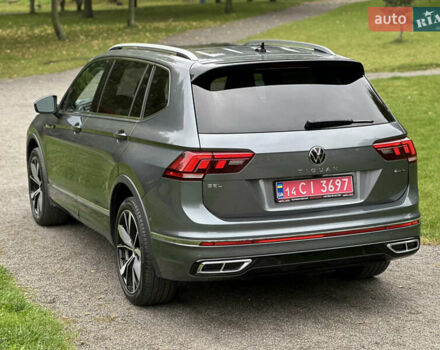 Сірий Фольксваген Тігуан, об'ємом двигуна 2 л та пробігом 21 тис. км за 29999 $, фото 18 на Automoto.ua