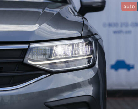 Сірий Фольксваген Тігуан, об'ємом двигуна 2 л та пробігом 2 тис. км за 24200 $, фото 1 на Automoto.ua