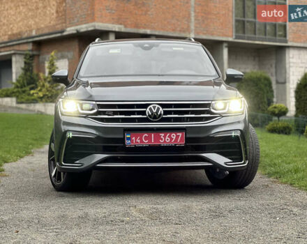 Сірий Фольксваген Тігуан, об'ємом двигуна 2 л та пробігом 21 тис. км за 29999 $, фото 10 на Automoto.ua