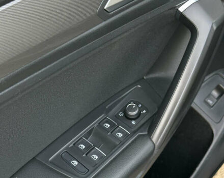 Серый Фольксваген Тигуан, объемом двигателя 1.97 л и пробегом 199 тыс. км за 32500 $, фото 41 на Automoto.ua