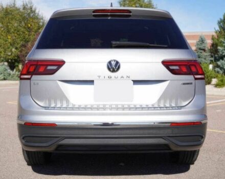 Сірий Фольксваген Тігуан, об'ємом двигуна 2 л та пробігом 26 тис. км за 18000 $, фото 5 на Automoto.ua