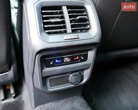 Сірий Фольксваген Тігуан, об'ємом двигуна 1.97 л та пробігом 14 тис. км за 41000 $, фото 28 на Automoto.ua