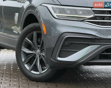 Серый Фольксваген Тигуан, объемом двигателя 1.98 л и пробегом 69 тыс. км за 23450 $, фото 6 на Automoto.ua