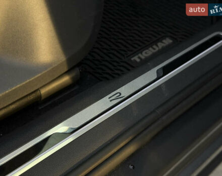 Серый Фольксваген Тигуан, объемом двигателя 1.98 л и пробегом 59 тыс. км за 26900 $, фото 10 на Automoto.ua