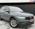 Серый Фольксваген Тигуан, объемом двигателя 1.97 л и пробегом 158 тыс. км за 28999 $, фото 1 на Automoto.ua